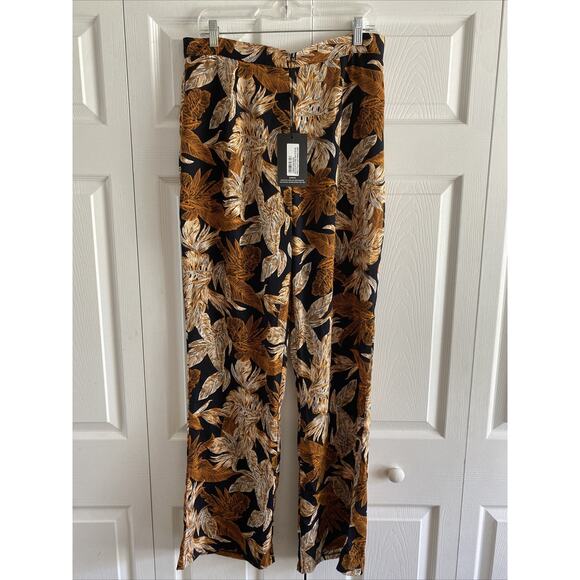 Pretty Little Thing Womens 12 Black Palm Leaf Print Beach Flares Pants NEW - Picture 1 of 6